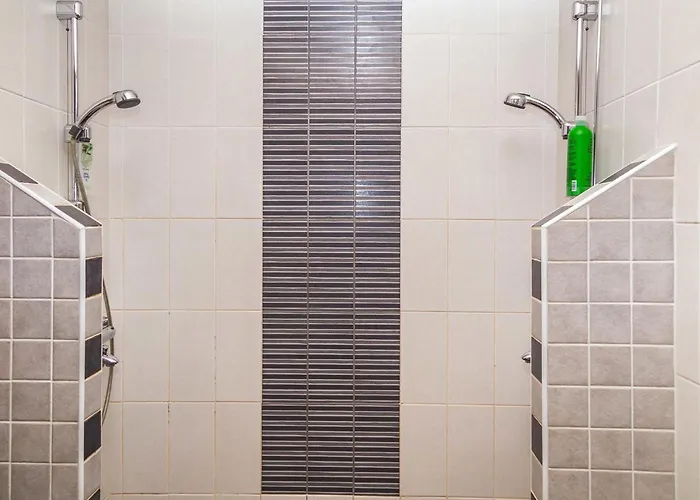 Alppituulahdus By Interhome Valkeinen